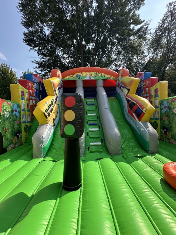 EXTREME FUN CITY Bounce House with Double Slides