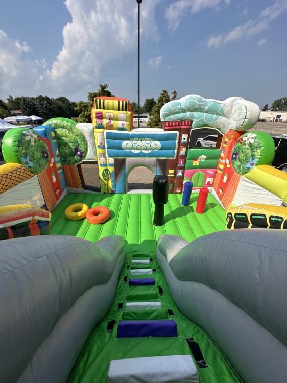 EXTREME FUN CITY Bounce House with Double Slides